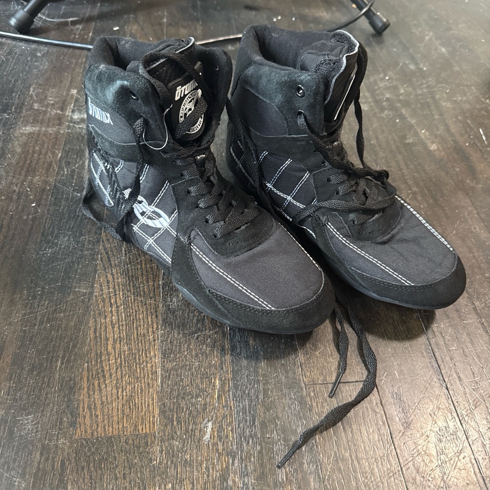 Otomix training shoes
